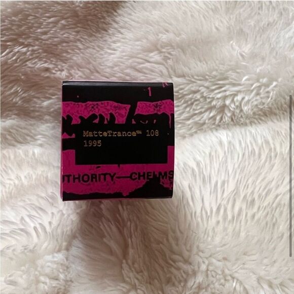 PAT MCGRATH LABS MatteTrance™M Lipstick- Shade 1995 - Picture 5 of 5